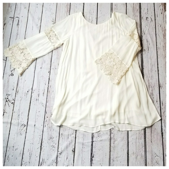 PlUS Ivory Dress With Lace Accents - Picture 4 of 7